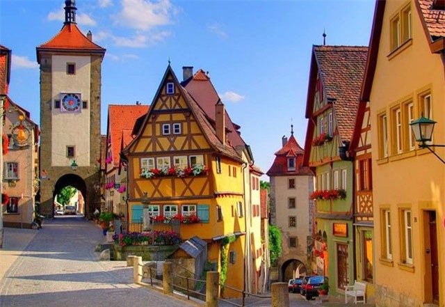 Lạc bước vào những ngôi làng đẹp như tranh vẽ