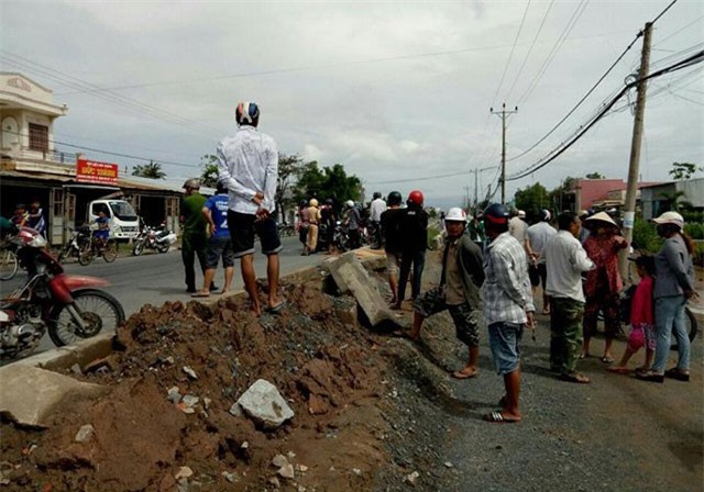 Phát hiện thi thể nam thanh niên ven đường tại TP Bạc Liêu