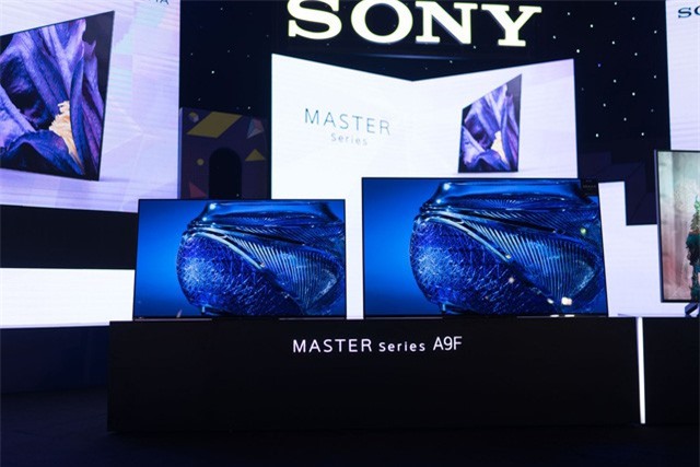 Sony mang TV khủng giá trăm triệu về Việt Nam