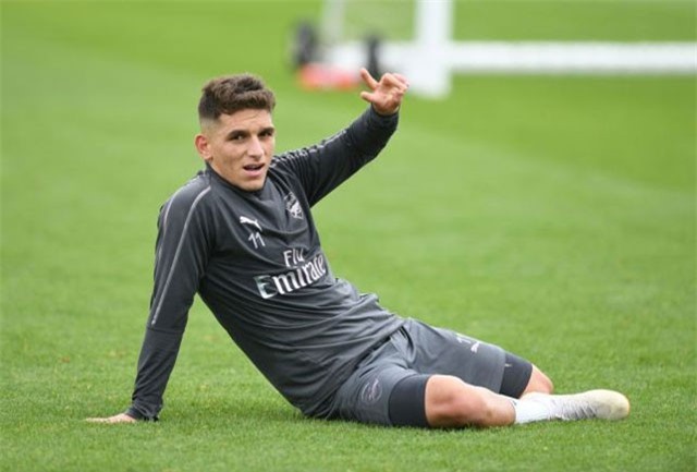 CĐV Arsenal đòi thanh lý hợp đồng với Torreira vì... đá quá hay