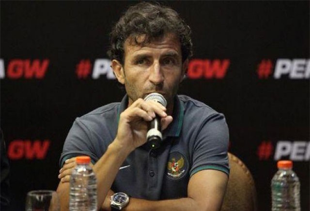 Chính thức: ĐT Indonesia chia tay HLV Milla trước AFF Cup