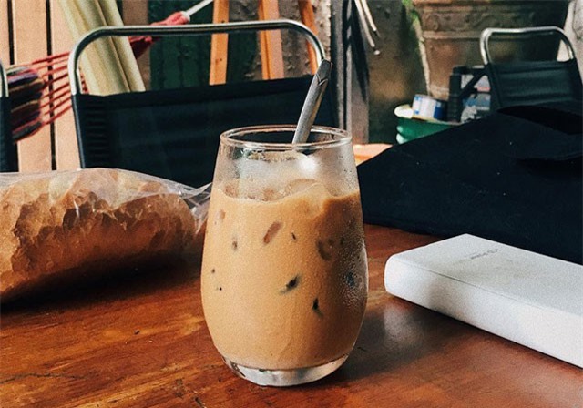 Dân sành cafe Sài Gòn chính hiệu mách bạn 5 địa chỉ thú vị để ngồi lì cả ngày không chán