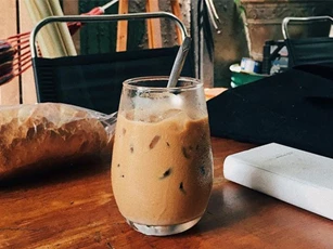Dân sành cafe Sài Gòn chính hiệu mách bạn 5 địa chỉ thú vị để ngồi lì cả ngày không chán