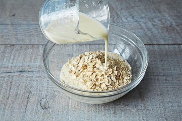 5 gợi ý bữa sáng giảm cân với yến mạch có thể chuẩn bị từ tối hôm trước