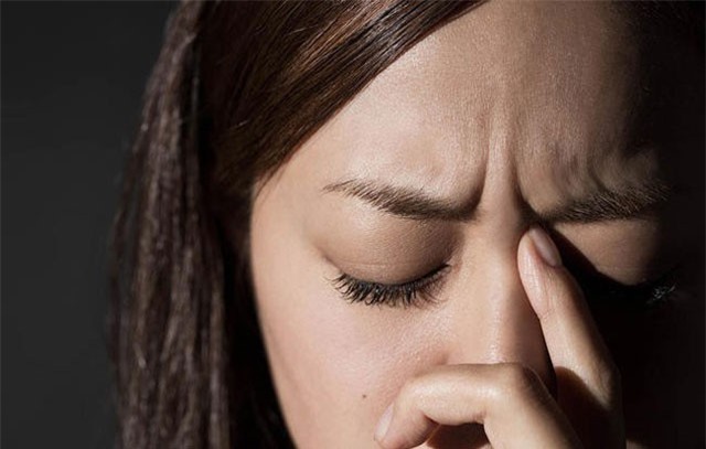 6 dấu hiệu cảnh báo bạn đang có một khối u trong não