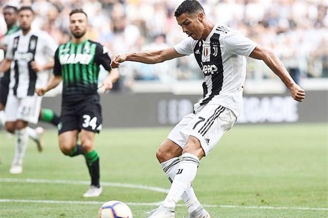 Ronaldo thừa nhận gặp khó khăn trong khâu khi ghi bàn cho Juve