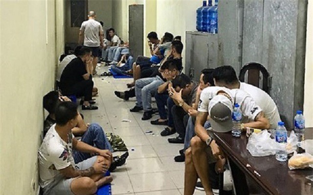 Kiểm tra quán karaoke phát hiện hàng chục đối tượng “phê” ma túy