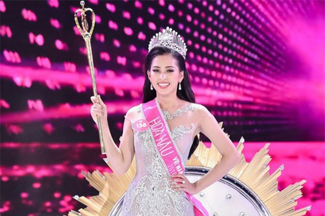 Lộ bảng điểm kém và clip đi bar, Á hậu Thụy Vân nhắn nhủ gì với Hoa hậu Tiểu Vy?