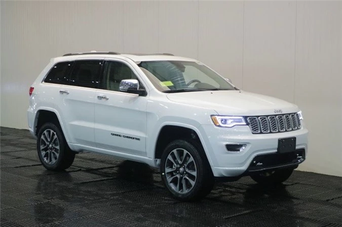 2. Jeep Grand Cherokee Overland 2018.