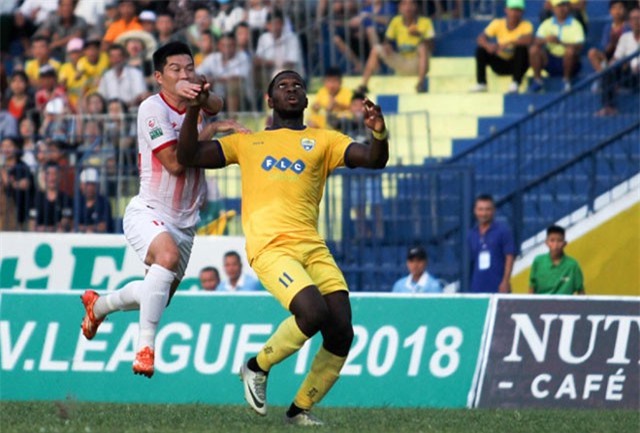 VFF khẳng định trọng tài không sai trong sự cố ở sân Thanh Hóa