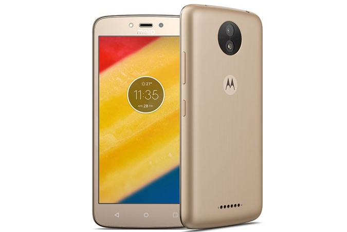 Motorola Moto C Plus (giá 1,99 triệu đồng, dung lượng pin: 4.000 mAh).