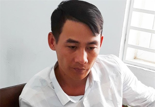 Bắt nghi can chém người, đốt quán game