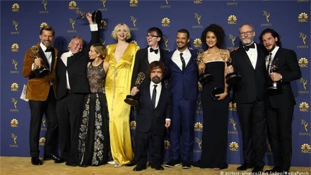 Emmy Awards 2018: Không ngoài mong đợi, Game of Thrones giành giải Phim chính kịch xuất sắc nhất - Ảnh 1.