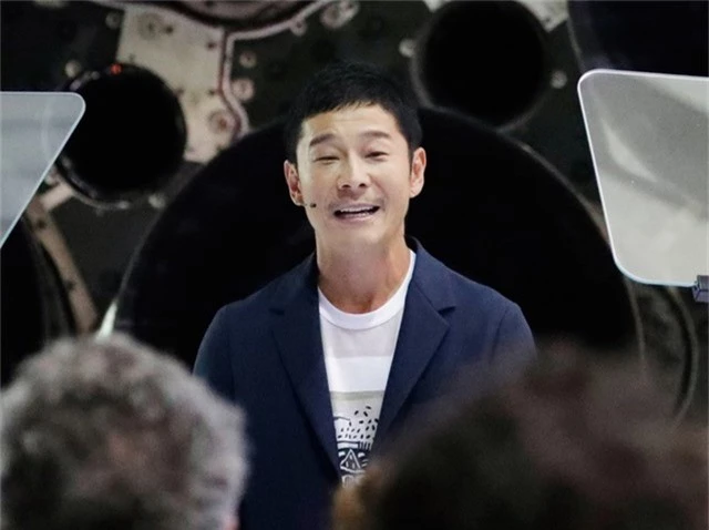 Gặp mặt tỷ phú Nhật Bản Yusaku Maezawa, vị khách đầu tiên được Elon Musk cho đi vòng quanh mặt trăng - Ảnh 1.