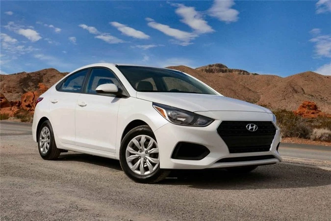 5. Hyundai Accent SE 2018 (giá: 14.995 USD).