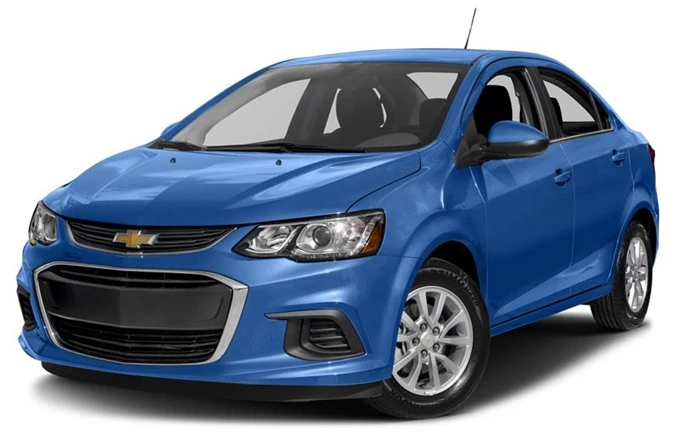 6. Chevrolet Sonic LS Manual Sedan 2018 (giá: 15.295 USD).