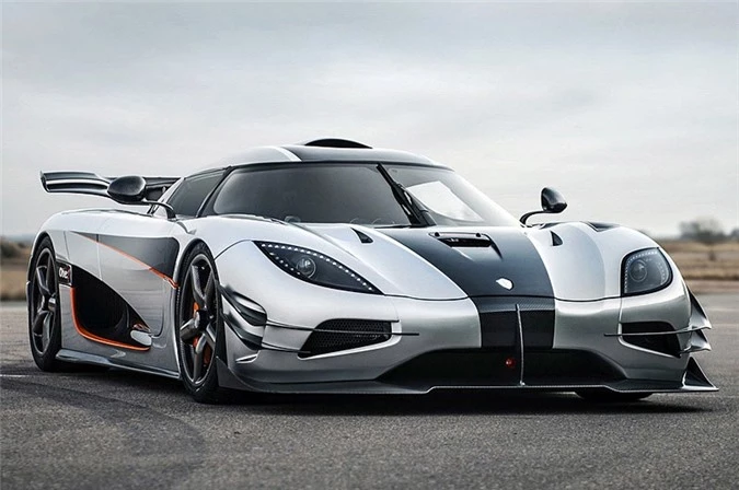 =6. Koenigsegg One:1 2014 (vận tốc tối đa: 430 km/h).