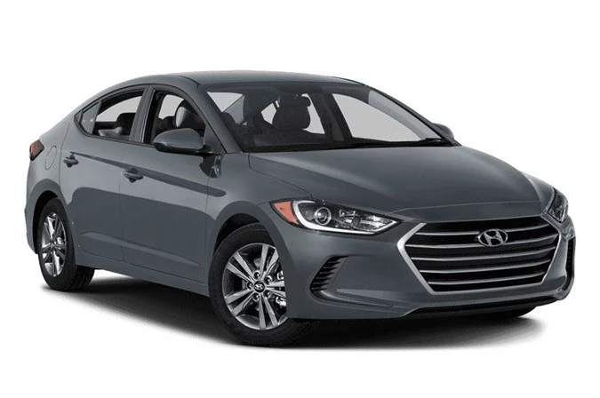 8. Hyundai Elantra SE 2018 (giá: 16.950 USD).