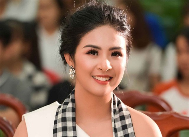 Hoa hậu Ngọc Hân lại "gây sốc" khi nói về bảng điểm của tân Hoa hậu Tiểu Vy 