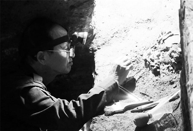 Mộ táng trong hang động núi lửa ở Đắk Nông