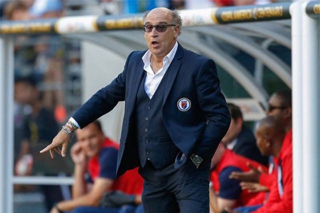 ĐT Lào mời HLV 'khủng' đối đầu ĐT Việt Nam tại AFF Cup 2018