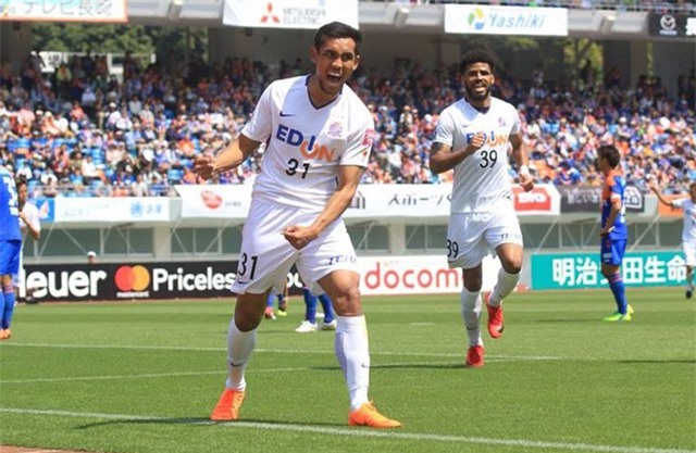 Tiền đạo số 1 Thái Lan sắp trở thành đồng đội của Paulinho ở Trung Quốc?