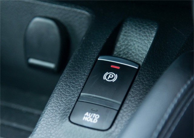 Phanh tay truyền thống dần biến mất trên ô tô đời mới