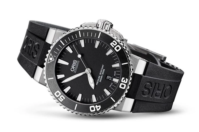 10. Oris Aquis Date.