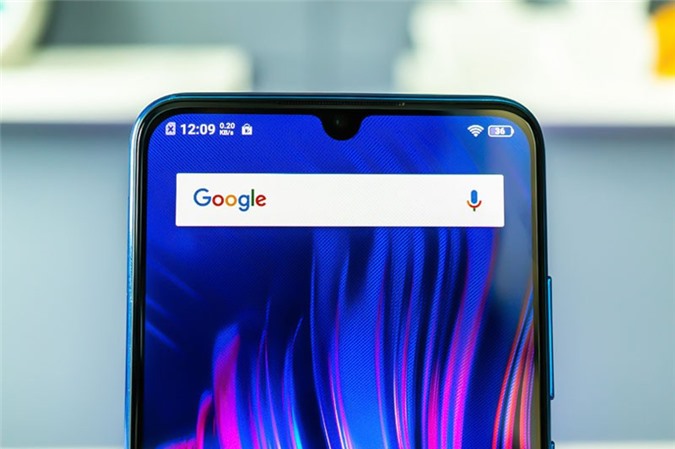 Smartphone màn hình giọt nước, camera kép sắp lên kệ tại Việt Nam