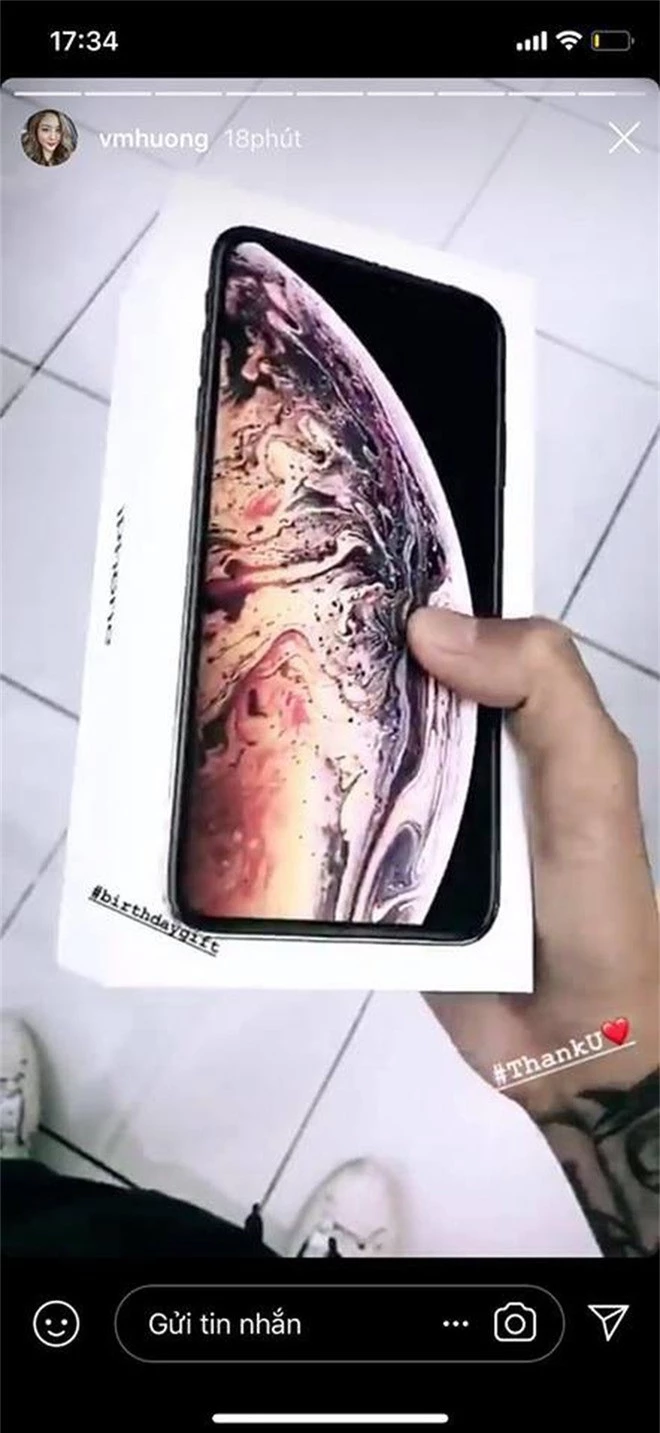 day la nhung sao viet dau tien so huu sieu pham iphone xs voi gia cao ky luc hinh anh 3