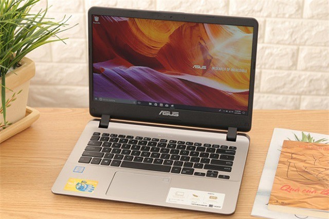 3 laptop dưới 12 triệu đồng cho sinh viên mùa tựu trường