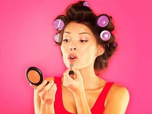 5 nhóm người tuyệt đối không được hôn trẻ sơ sinh, bố mẹ cần biết để bảo vệ con tốt nhất