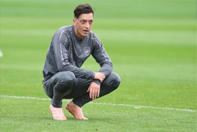 "Mesut Ozil sẽ rời Arsenal vào tháng 1 năm 2019"