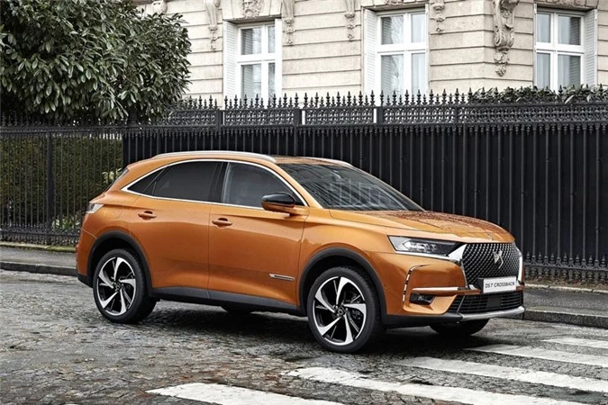 8. DS7 Crossback 2018.