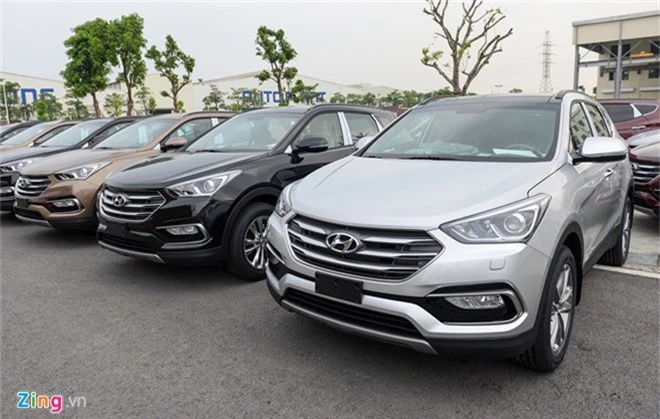 Hyundai SantaFe 2019 sap ra mat, ban cu chenh gia hon 100 trieu hinh anh 1