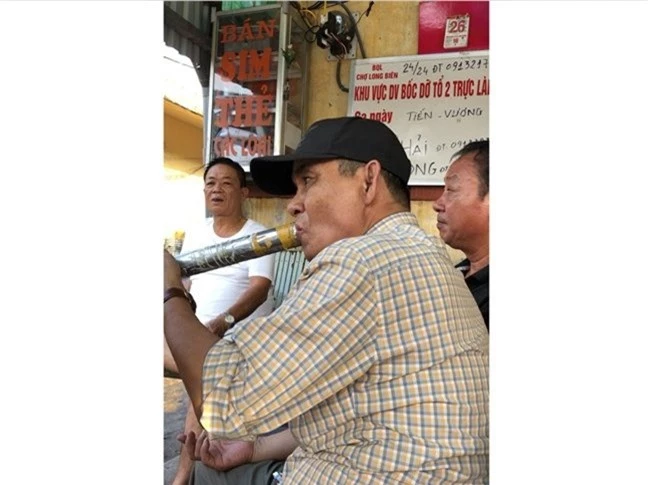 Tố cáo bị bảo kê, tiểu thương chợ Long Biên bị 'khủng bố'