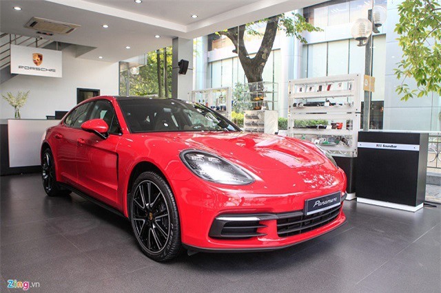 Chi tiết Porsche Panamera màu đỏ giá 6,3 tỷ đồng tại Việt Nam