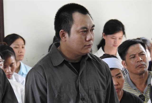 2.010 chữ ký kêu oan cho tài xế container đâm Innova trên cao tốc