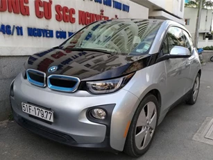 BMW i3 độc nhất Việt Nam tái xuất trên phố Sài Gòn