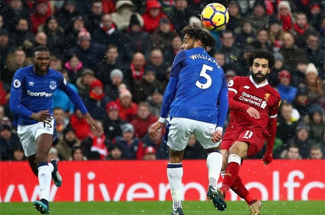 Clip: ‘Tròn xoe mắt’ với bàn thắng đẹp nhất năm 2018