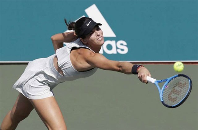 Mỹ nhân tennis diện đồ nhạy cảm: Thi đấu quá sung, "tai nạn" bất ngờ