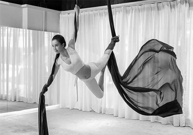 Sắc vóc tuyệt mỹ của nữ huấn luyện viên yoga đẹp nhất châu Á