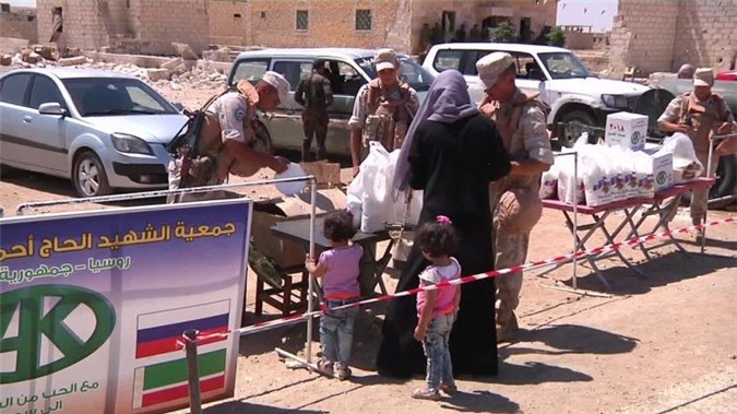 Phiến quân bắn phá ác liệt, quân đội Syria phải đóng cửa ngã tư chiến lược ở Idlib 