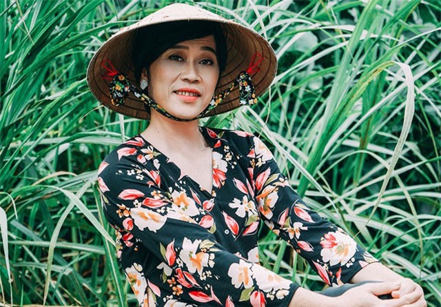 H&#xE9; l&#x1ED9; c&#xE1;t x&#xEA; &quot;si&#xEA;u kh&#x1EE7;ng&quot; c&#x1EE7;a Ho&#xE0;i Linh khi &quot;ch&#xE1;u nu&#xF4;i&quot; m&#x1EDD;i &#x111;&#xF3;ng vai gi&#x1EA3; g&#xE1;i