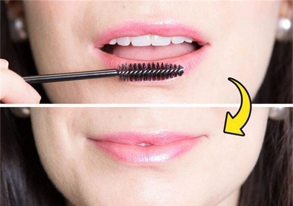 Nếu lỡ hết tẩy tế bào chết cho môi, bạn có thể tận dụng chiếc mascara cũ đã được làm sạch để chải nhẹ lên môi, lấy đi lớp da khô, bong tróc.