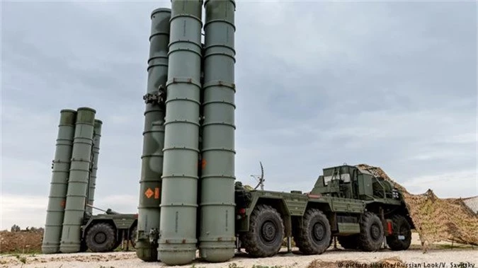 Dien Kremlin giai thich ly do dua ‘la chan ten lua’ S-300 den Syria hinh anh 1