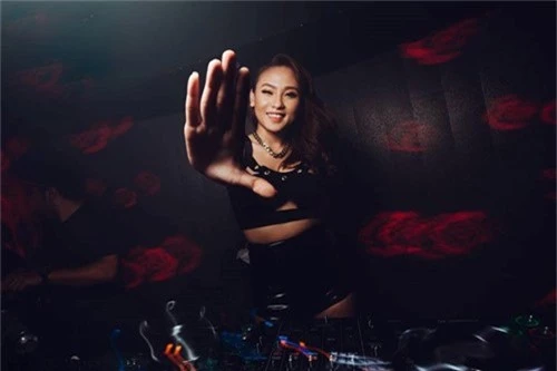 Nghề xuyên đêm ở Sài Thành: Nữ DJ đối mặt cám dỗ, tình yêu xa cách - ảnh 11