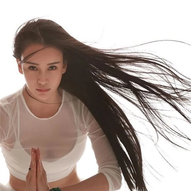 Sắc vóc tuyệt mỹ hút hồn của nữ huấn luyện viên yoga đẹp nhất châu Á - ảnh 6