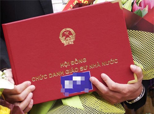 Năm 2018 không xét công nhận tiêu chuẩn chức danh GS, PGS 