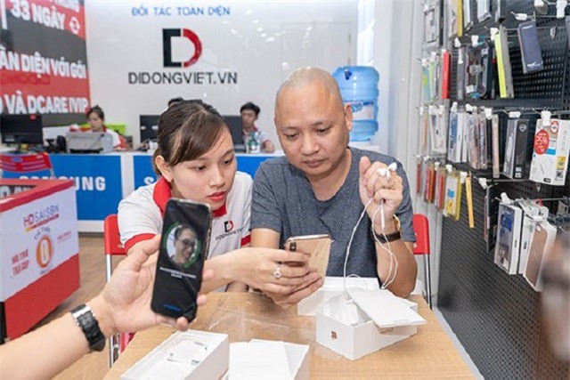 iPhone XS, iPhone XS Max tiếp tục giảm giá 4 triệu đồng